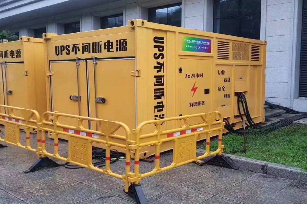 石拐发电机租赁施工现场